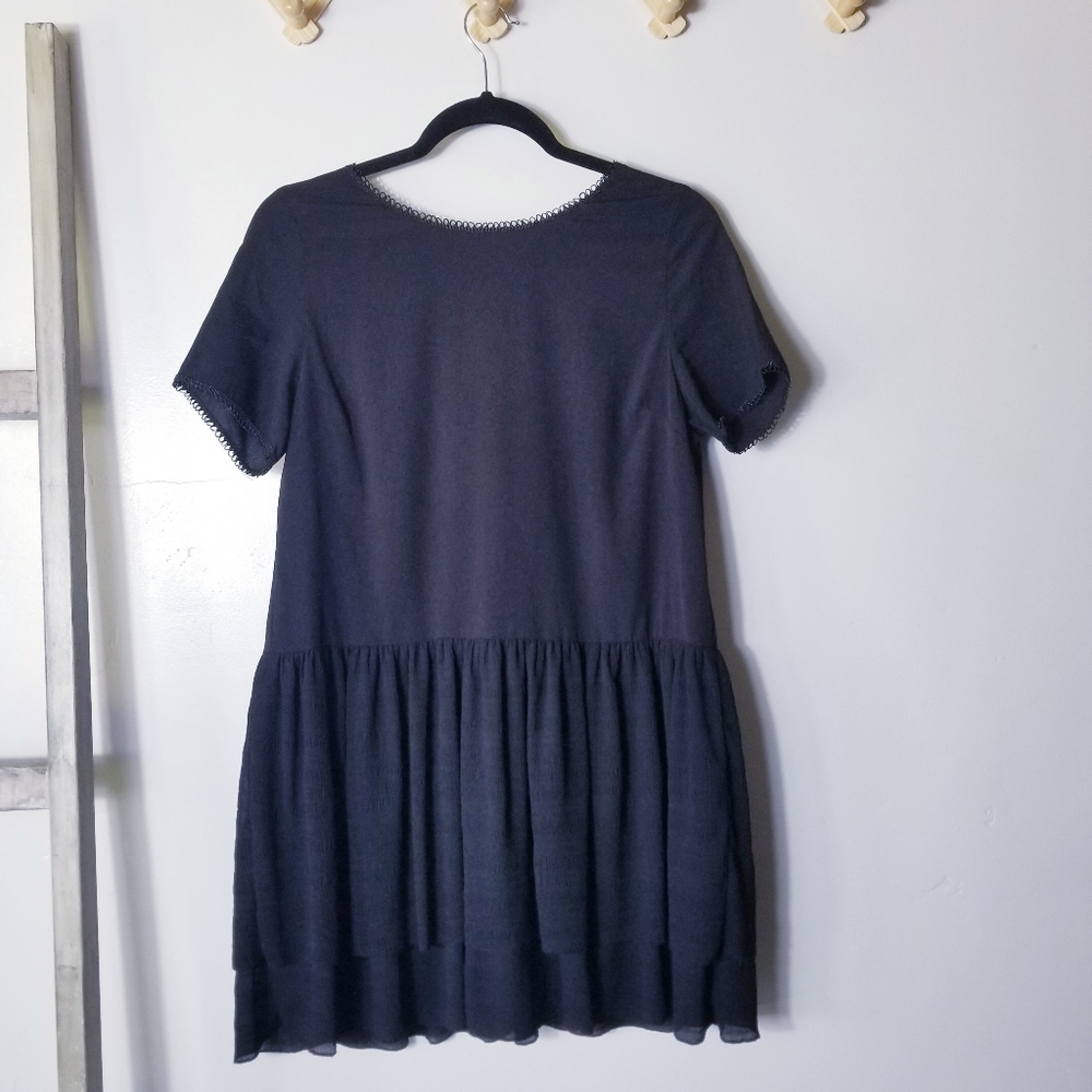PAPER CROWN BLACK LINED BUTTON DOWN BACK DRESS SIZE SMALL